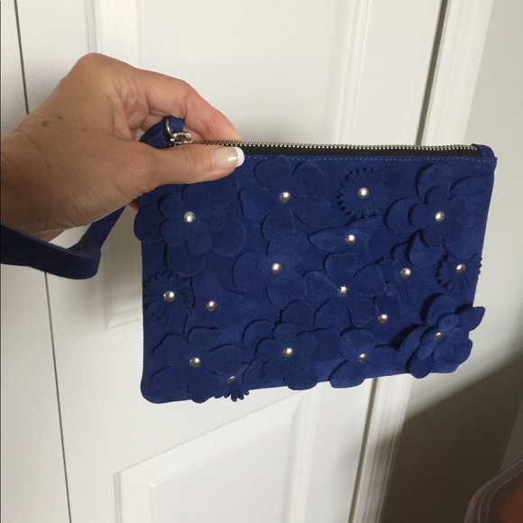 NWOT Royal Blue Studded Wristlet - Picture 2 of 8